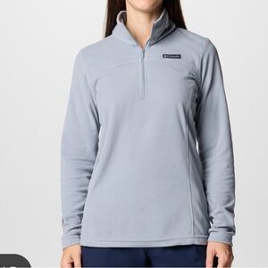 Columbia Women's Light Gray Fleece Jacket